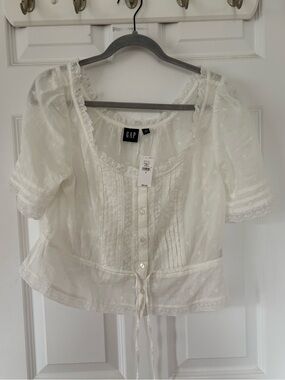 GAP White Eyelet Lace-Trim Button Front Peasant Top NWT